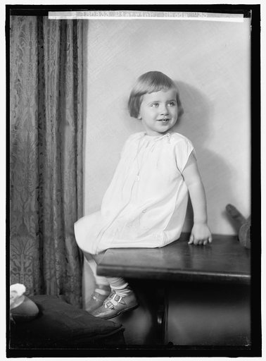 DIETRICH, RHODA. PORTRAIT