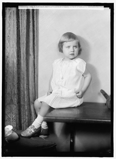 DIETRICH, RHODA. PORTRAIT