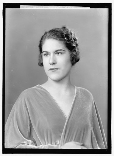 HEARNE, DIANA. PORTRAIT
