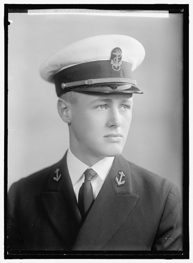 DAVIS, LEWIS O. MIDSHIPMAN. PORTRAIT