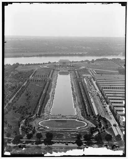 Lincoln Memorial dedication taken from the Washington Monument