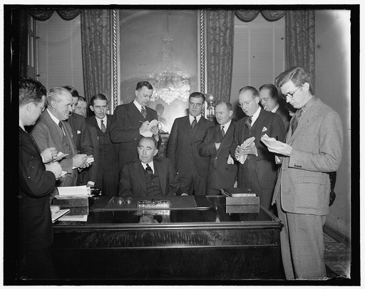 Speaker Bankhead holds press conference on return to Capitol. Washington, D.C., Dec. 16. Holding his first press conference since his return to Washington, Speaker of the House William B. Bankhead told Newspapermen today he believed the major threat in the way of Democratic party harmony in the next