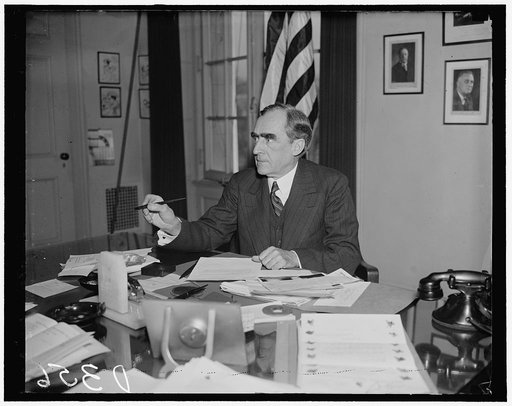 Chairman of the Inaugural Committee. Washington, D.C., Dec. 17. Admiral Cary T. Grayson has accepted the post of Chairman of the Roosevelt Inaugural Committee. Admiral Grayson is Chairman of the American Red Cross, 12/17/36