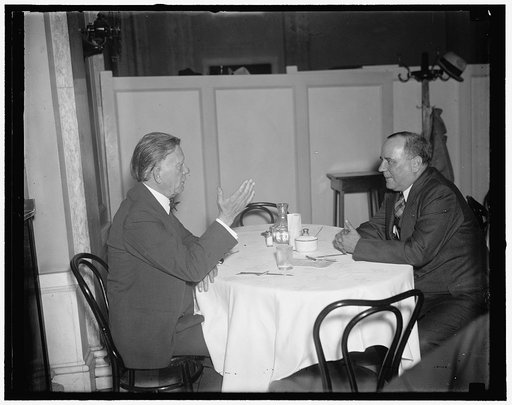 Capitol lunch for two. Washington, D.C., Dec. 21. Party lines are forgotten when members of the United States Senate [...] the Capitol Restaurant for luncheon. The diner is the favorite spot right now the as the Senators return for the coming session [...] Here we see the Republican Senator William 