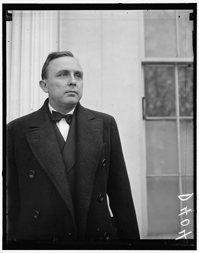 Discusses Georgia's problems with President. Washington, D.C., Dec. 22. Governor-elect E.D. Rivers was at the White House today where he discussed Georgia's problems with President Roosevelt