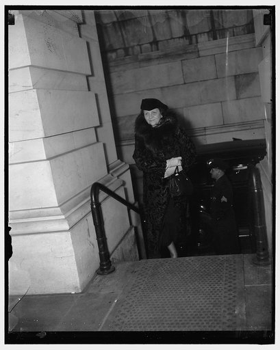 Labor Secretary arrives at Capitol. Washington, D.C., Jan. 6. Secretary of Labor Frances Perkins arriving at the Capitol today to hear President Roosevelt address a joint session of Congress