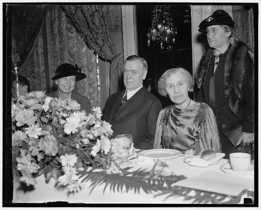 At luncheon to English peace advocate. Washington, D.C., Jan. 9. Mrs. Roosevelt was among the distinguished guests to attend the luncheon today in honor of Dr. Maude Royden, Preacher, Lecturer, Settlement Worker and Peace Advocate, in the Capitol today. Dr. Royden has just arrived in this country fo
