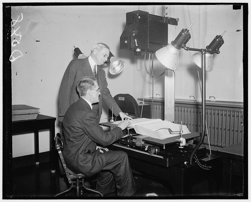 Social Security board goes into the census reports. Washington, D.C., Jan. 12-37. Anticipating heavy demand for proof of age in connection with Social Security benefits, the Census Bureau began today to film [?]26,000,000 names that have been recorded in the last two censuses. These two censuses wil