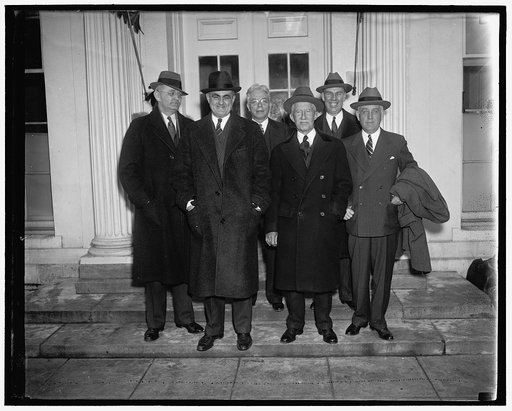 Maine goes to the White House. Washington D.C. The State of Maine's delegation in Congress was received by President Roosevelt at the White House today. Governor Barrows, who headed the party, said the visit was purely a social one. In the group, left to right: (Front Row) Gov. Lewis O. Barrows, Sen
