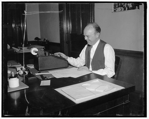 Adding prize winner. Washington D.C. In a speed and accuracy contest for adding machine operators last night, William A. Offutt of the Washington Loan and Trust Company, was declared winner over a field of 30 contestants. The contest was sponsored by the Washington Chapter, American Institute of Ban