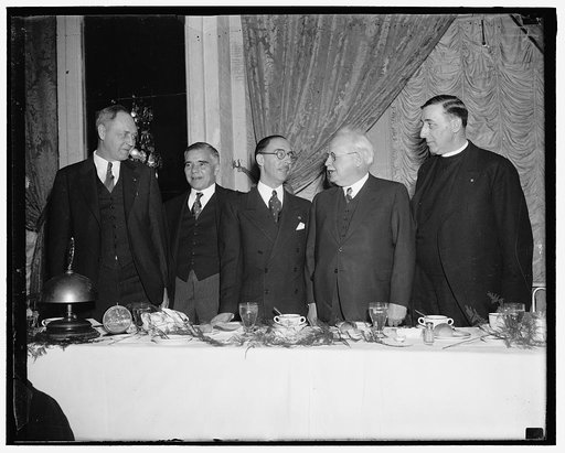 Rotarians fete foreign diplomats. Washington, D.C. The International Rotarians today held a luncheon in Washington at the Willard Hotel where they played as host to all the foreign diplomats in Washington D.C. Left to right: Will Maniery of Nashville, Tenn., President of the Rotary International; Am