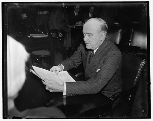 "Bar guild head backs plan of FDR." Washington, D.C., March 12. Judge John Patrick Devaney, former Chief Justice of the Minnesota Supreme Court and now President of the National Lawyers Guild, who testified before the Senate Judiciary Committee and urged Congressional acceptance of the President's J