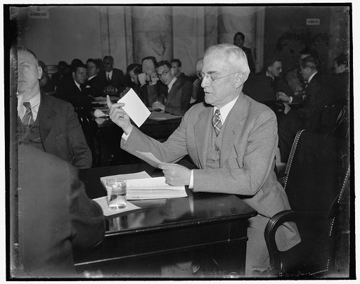 Princeton professor criticises Supreme Court. Washington, D.C., March 17. Professor Edward S. Corwin, of Princeton University, told the Senate Judiciary Committee this morning that the Supreme Court majority had "frequently forgotten it's supreme obligation in ruling on new deal legislation." In say
