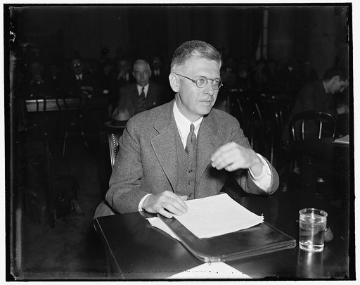 Princeton Prexy gives Senate Committee views on president's court reform plan. Washington, D.C., March 24. Harold W. Doods, President of Princeton University, testifying before the Senate Judiciary Committee today pictured the President's court reorganization plan as "a scheme by which President Roo