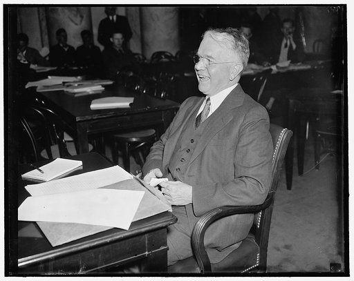 America's birthright sold if president's judiciary plan is accepted. Washington, D.C., April 1. Attacking the president's judiciary plan, Dean Harry M. Bates of the Michigan Law School, declared before the Committee that if the plan is accepted America might find she had sold National birthright for