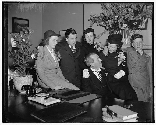 New Senator from New Jersey and children. Washington, D.C., April 15. It was a happy lot of children who accompanied their father, William H. Smather, to Washington today to see him sworn in as Junior United States Senator from New Jersey. Senator Smather has been attending sessions of the state Sen