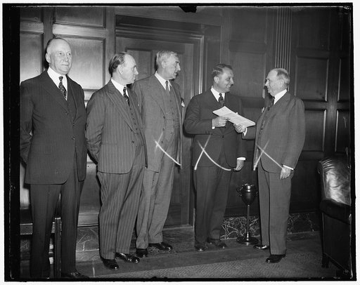 Trans-Atlantic permits handed out. Washington, D.C., April 20. The Dept. of Commerce today awarded permits to the Pan American Airways from Great Britain, Canada and the Irish Free State. These permits are all non-exclusive and convey flying rights in and out of these countries for Trans-Atlantic Ai