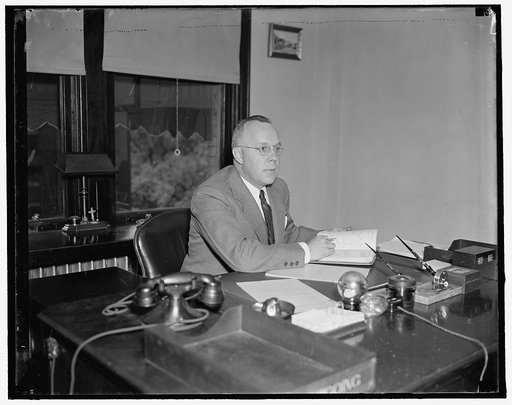 Federal Housing executive promoted. Washington, D.C., May 12. Frederick M. Babcock has been named Director of the newly established Underwriting Division of the Federal Housing Administration. Babcock, Chief of the Underwriting Section until it was reorganized into a division, has been with the Fede