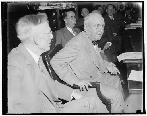 Tells of hasty "shopping tour." Washington, D.C., May 12. Charles T. O'Neal, President of the Chicago and Ester Illinois Railroad, tells the Senate Railroad Financing Committee of his hasty "shopping tour" in October 1931 for a loan to meet immediate obligations of the O. & E.I. The road finally pro