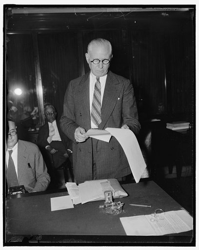 "Administration propaganda halts rise in prices of farm commodities." Washington, D.C. June 7. Speaking before the Senate Agriculture Committee today, Seantor Elmer Thomas of Oklahoma, assailed "propaganda" by administration officials which he said has worked to halt the rise in prices of farm commo