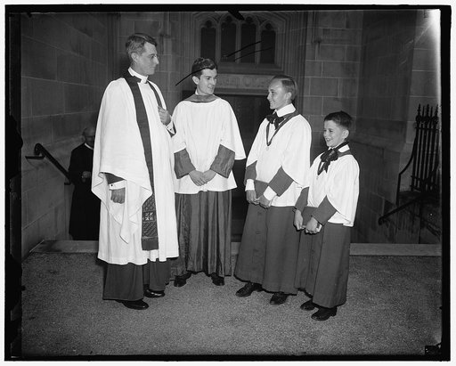 Cathedral choir boys get awards. Washington D.C., June 26. The very Reverened Noble C. Powell, D.D., Dean of the Washington Cathedral, presented the Annual Choir Boy Awards to the winners at the Cathederal today. In the photograph, left to right: Ver Rev. Powell, Robert G. Barrow organist and choirm