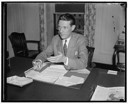 Now directing activites of Labor Non-Partisan League. Washington D.C., July 23. Eli Oliver, executive Vice President of the Labor Non-Partisan League, is now directing the activities of the organization following the resignation of Senator George L. Berry as its [...] Berry resigned to give his enti