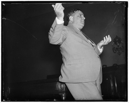 N.Y. Mayor urges speedy action on housing bill. Washington, D.C. Aug 3. Resorting to the old political harangue, Mayor Fiorello La Guardia of New York City and President of the U.S. Conference of Mayors, today appealed to the House Banking and Currency Committee to speed action on the Wagner-Steagal