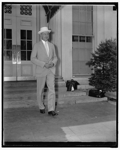 Supreme Court possibility. Washington, D.C. Aug 5. Another whose name is being prominently mentioned as an appointee to the Supreme Court bench is Stanley F. Reed, U.S. Solicitor General. He is shown leaving the White House today after a conference with President Roosevelt, 8/5/37