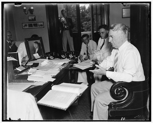 "Putting the blast on." Washington, D.C., Aug. 9. At a specially called press conference today, Senator Royal Copeland of New York, charged that President Roosevelt "does more in five minutes to destroy democratic harmony than can be re-established in a generation of Jefferson Island picnics and pea