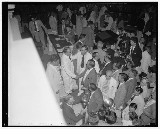 Speaker bids goodbye to members. Washington D.C. Aug 21. Speaker of the House bankhead bids goodbye to fellow members of Congress as the first sessions of the 75th Congress adjourned tonight, 8/21/37