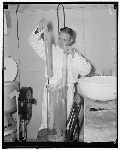 Army declares war on pneumonia. Washington, D.C., Sept. 1. The Army Medical Center is preparing a pneumonia vaccine for the first mass scale inoculation ever attempted in the battle against the disease. Volunteers from the CCC will be the human guinea pigs in the experiment. This vaccine, which is 1