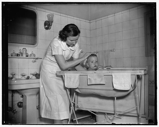 Baby's bath
