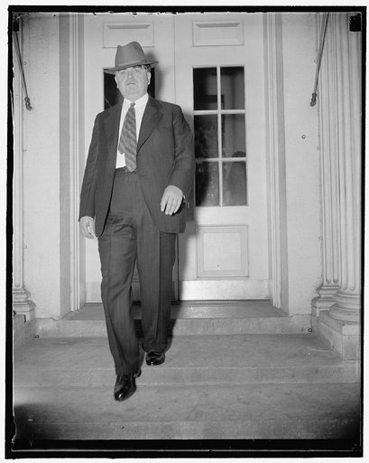 President receives CIO leaders. Washington, D.C., Sept. 15. "Matters of mutual interest" were discussed was the only statement John L. Lewis, Head of the United Mine Workers and the CIO, made to newsmen today following a conference with President Roosevelt. This is the first time Lewis has been to t