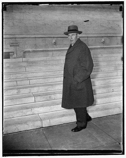 Justice Stone celebrates 65th birthday. Washington, D.C., Oct. 11. Associate Justice Marlin Fiske Stone of the United States Supreme Court today reached his 65th milestone. He is shown as he arrived at the court for today's session. The third youngest member of the Tribunal, Justice Stone is frequen