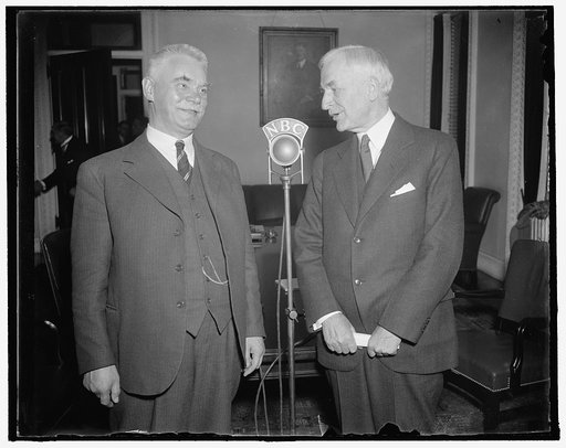 Norse leader broadcasts to home country. Washington, D.C., Oct. 27. Shortly after arriving in the Capital today, Dr. Halvdan Koht, (left) Minister of Foreign Affairs of Norway, delivered a radio speech to his home country from the State Department, following the broadcast his Excellency went into a 