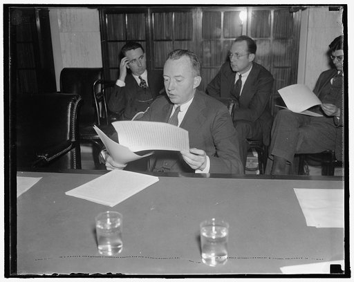 Denounces rail inquiry. Washington, D.C., Oct. 28. Treasurer of the Missouri Pacific Railroad, William Wyer today denounced the Senate Rail Inquiry and accused acting Chairman Truman of "innuendo, misrepresentation and libel." Wyer described the investigation as an attack upon his personal integrity