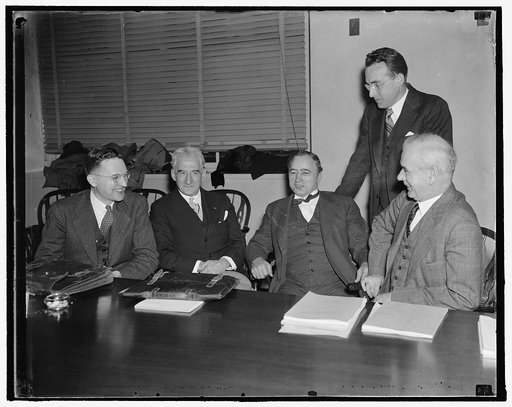 Begin study of security changes. Washington, D.C., Nov. 5. Outstanding business, industrial and labor leaders attended the first meeting of the Social Security Advisory Council today. Possible changes in the Social Security Act were discussed at the meeting which was held in the Secretary of Labor's