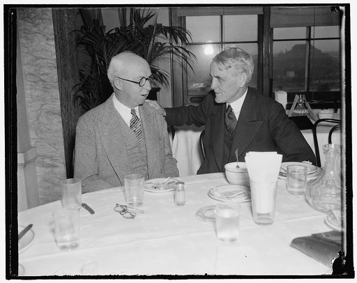 Vermont legislator. Washington, D.C., Nov. 15. Senator Ernest Gibson, Republican of Vermont, was back on the job for the special session which convened today, 11/15/37. Kansas Senator, Washington, D.C., Nov. 15. Senator Arthur Capper Veteran Republican Legislator from Kansas, snapped in the Capitol 