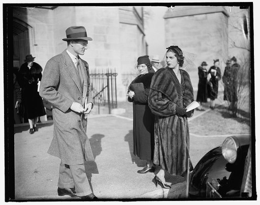 Warren Pershing, left, and his fiancee, Miss Muriel Bache Richards