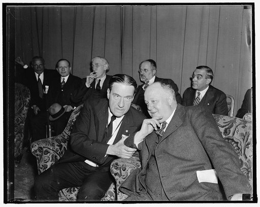 Leaders at Jewish congress. Washington, D.C., Nov. 29. Dr. Stephan S. Wise, (left) Rabbi of the Free Synagogue of New York City, and President of the American Jewish Congress being held locally at the Willard Hotel, snapped at yesterday's meeting with Dr. Harry A. Atkinson, Christian minister of Was