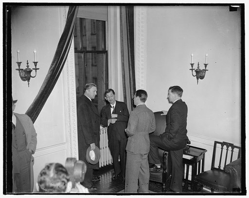Reporters Question Japanese Ambassador. Washington, D.C., Dec. 13. Japanese Ambassador Hirosi Saito was questioned by reporters as he arrived at the State Department today to express the regrets of his government on the sinking of the U.S. Gunboat Patanay. Secretary of State hull received Ambassador