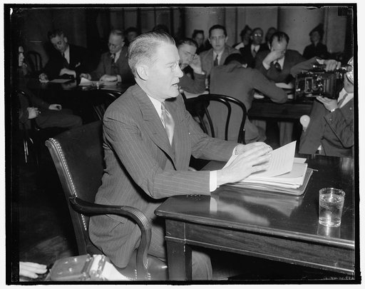 Biggers before unemployment committee. Washington, D.C., Jan. 21. John D. Biggers, Director of the recent unemployment census, recommended to the Senate unemployment committee today that there be created a National Re-employment Committee to direct itself to finding suitable jobs in industry and agr