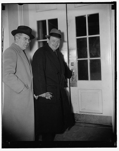 Keystoners call on President. Washington, D.C., Jan. 25. Pennsylvania's Governor George H. Earley (left) and David Lawrence, Secretary of the Commonwealth, were callers the White House today, 1/25/38