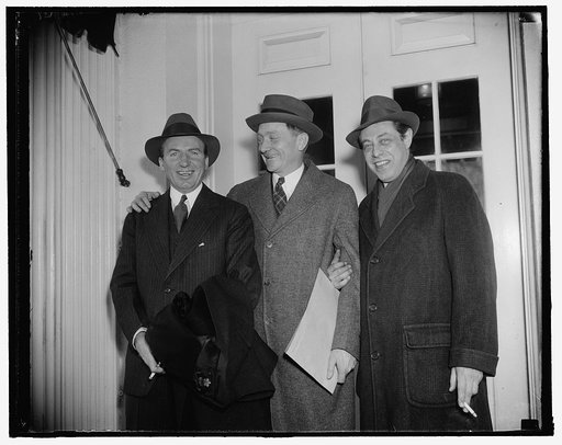 New SEC members pay call on President. Washington, D.C., Jan. 25. John W. Hanes (left) and Jerome Frank (right) new members of the Security and Exchange Commission, today paid their first call on President Roosevelt since assuming their new posts. They were accompanied by William O. Douglas, Chairma