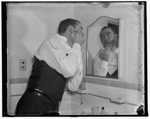 A congressman's day. Washington, D.C., Dec. 31. The general belief of many voters that a congressman's life is a continual round of tea parties and social events was dispelled by Rep. Albert Thomas, Democrat of Texas, as he allowed the inquisitive photograph to record his days' activities during a C
