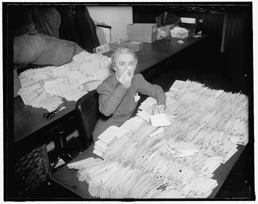 Dimes for Infantile Paralysis foundation flow into White House for president. Washington, D.C., Jan. 28. Official mail was nearly forgotten today at the White House as letters containing ten-cent contributions to the National Foundation for Infantile Paralysis continued to arrive by the thousands. M
