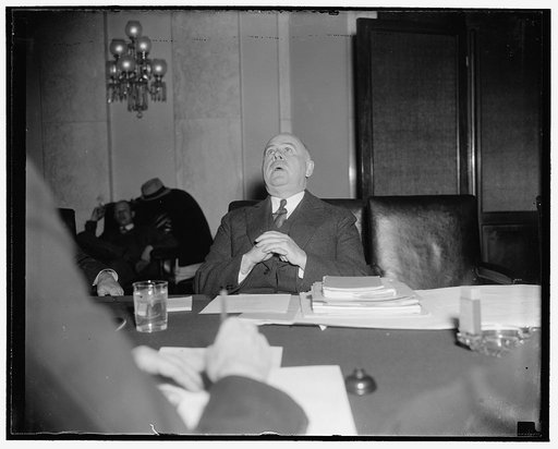Public Roads Chief gropes for answers. Washington, D.C., Feb. 24. Thomas H. McDonald, Chief of the Bureau of Public Roads, Department of Agriculture, seemed to grope for the answers to questions asked him today by the Senate Banking and Currency Subcommittee. First witness before the committee beari