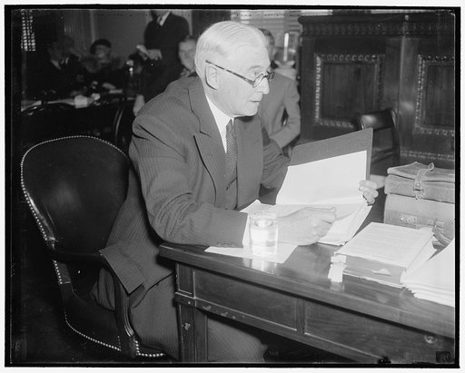Financier Washington, D.C., March 1. Bernard Baruch noted New York financier, snapped as he appeared before the Senate Unemployment and Relief Committee today, 3/1/38