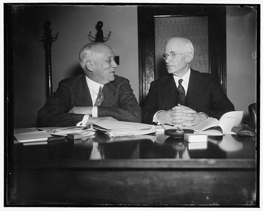 Railway heads. Washington, D.C., March 11. M.W. Clement, (left) President of the Pennsylvania Railroad, and Daniel Willard, Prexy of the B&O, pictured at the meeting of the Board of Directors of the Association of American Railroads here today. The Executives were called into special session to seek