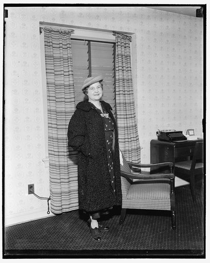 Mrs. Edward Eicher, wife of Rep. Eicher of Iowa, 12/1/37